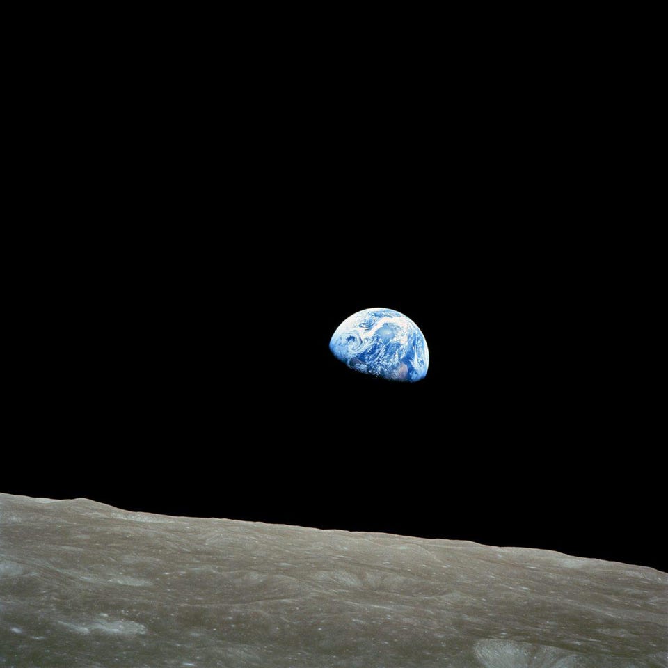 Apollo 8 earthrise