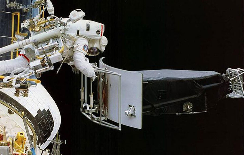 NASA Hubble Servicing Mission Jeffrey Holman