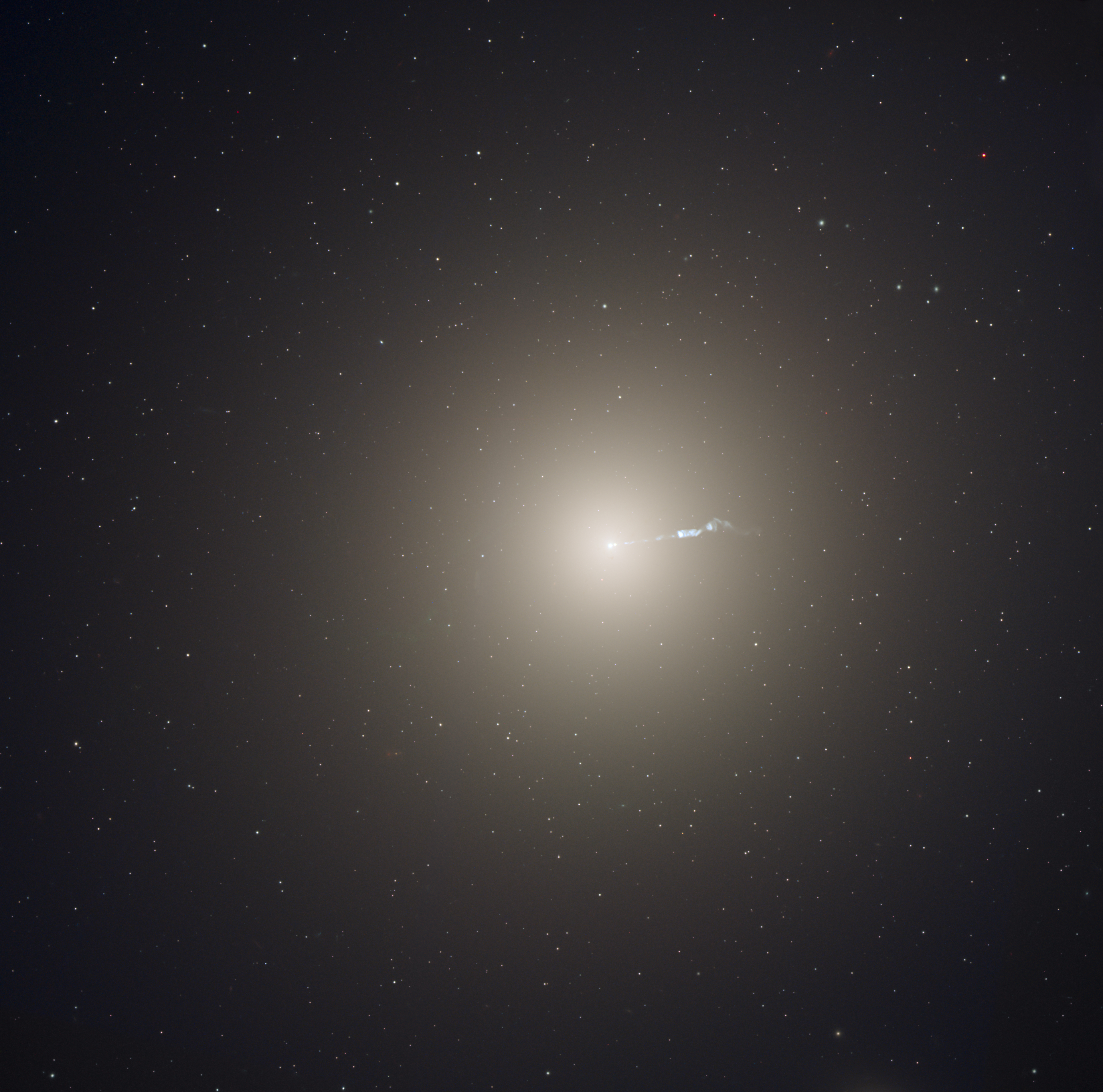 Messier 87 jet hubble optical