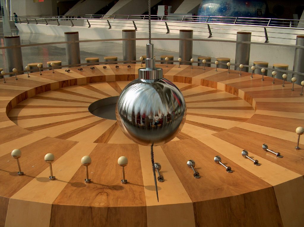 foucault pendulum spain