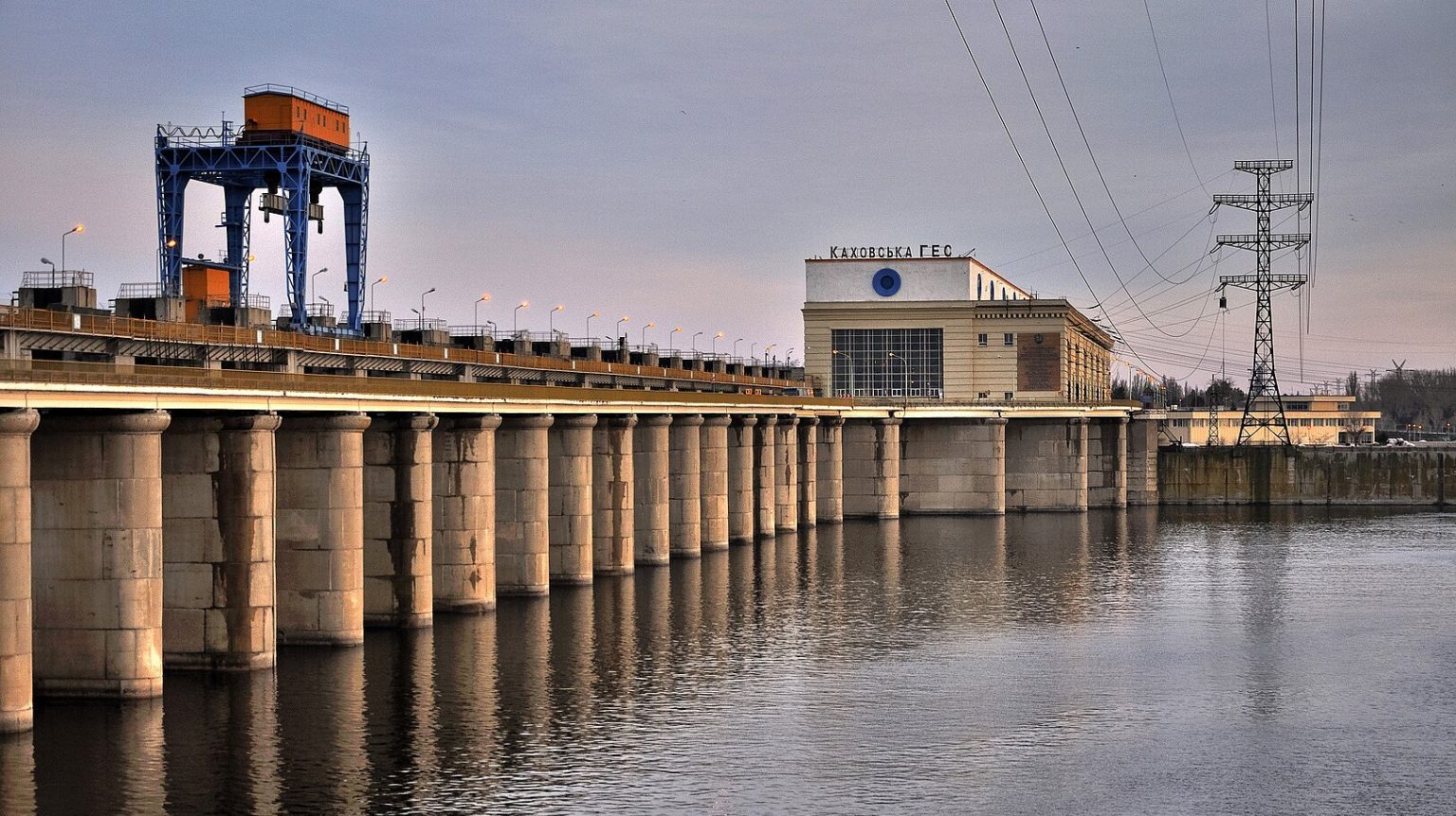 A bridge over the Kakhovka Dam.