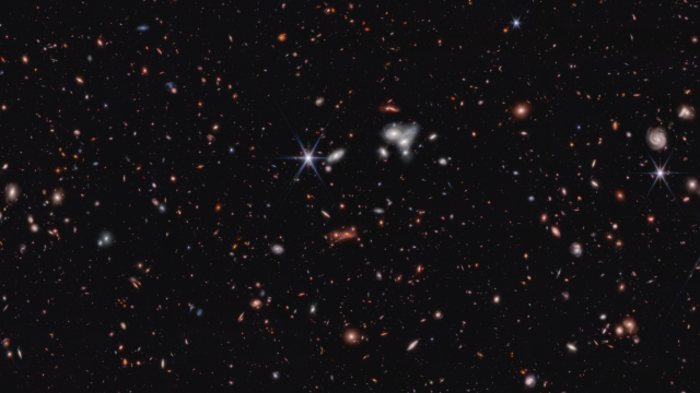 Image of a JWST deep field, showing a lensed cluster of galaxies containing the early black hole CEERS 1019